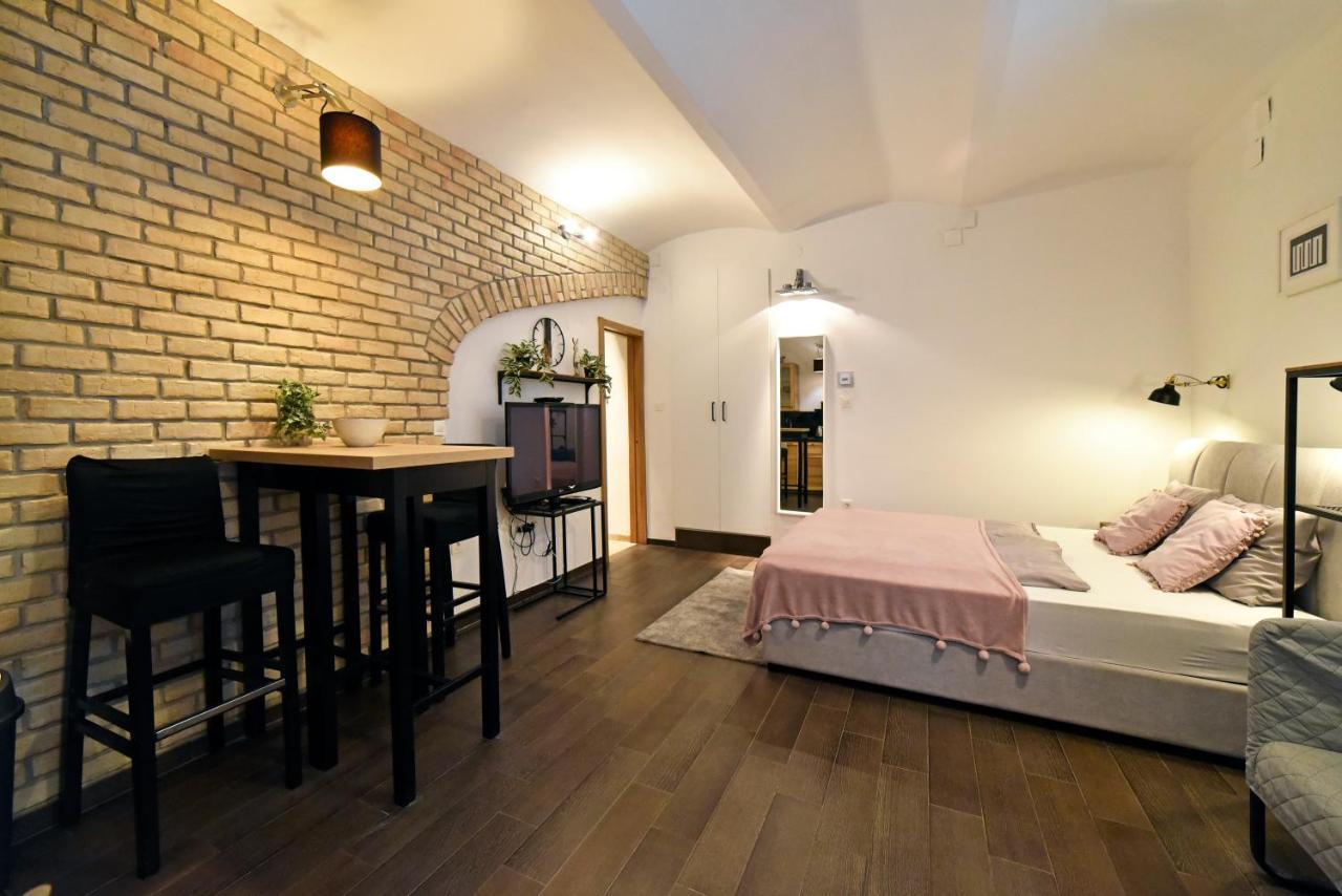 Manuela Varsavska Studio Apartments Zagreb Ngoại thất bức ảnh
