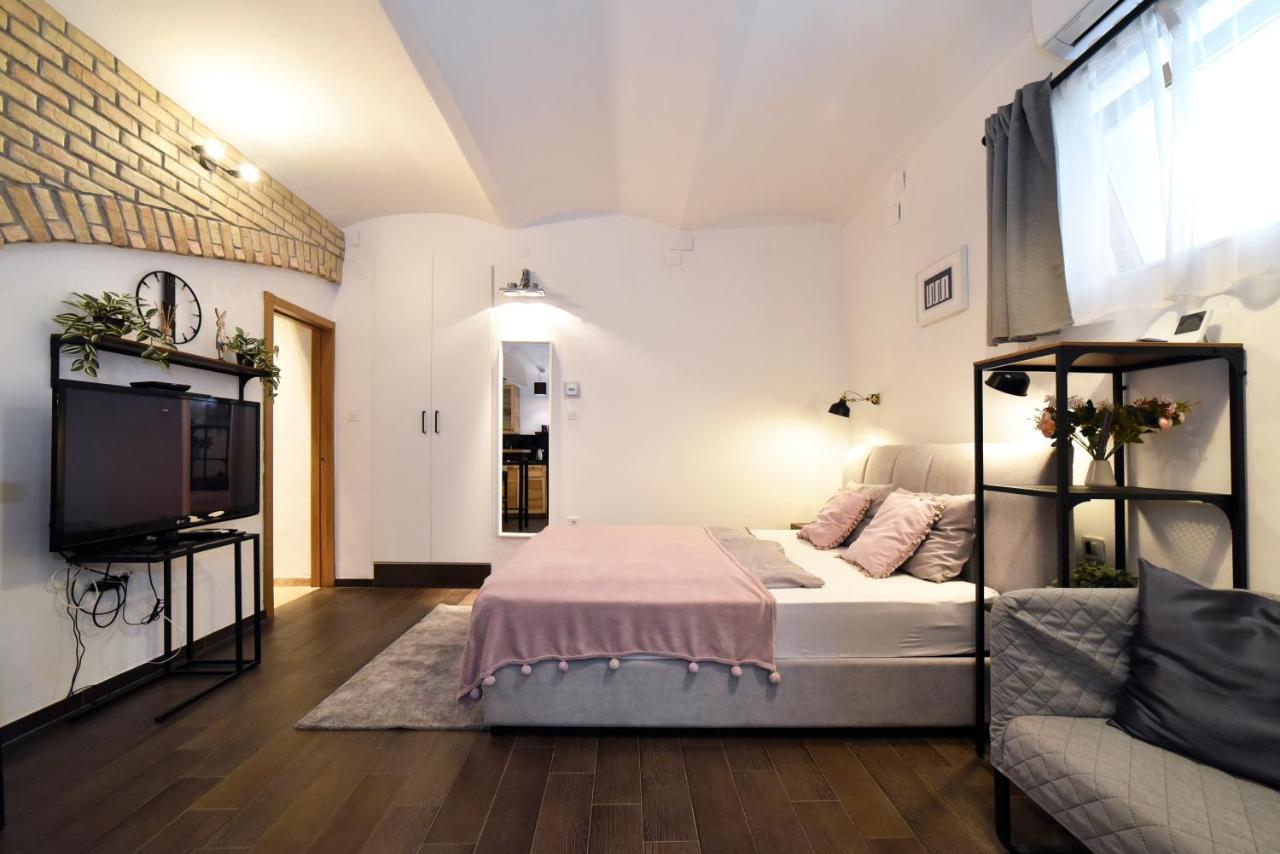 Manuela Varsavska Studio Apartments Zagreb Ngoại thất bức ảnh