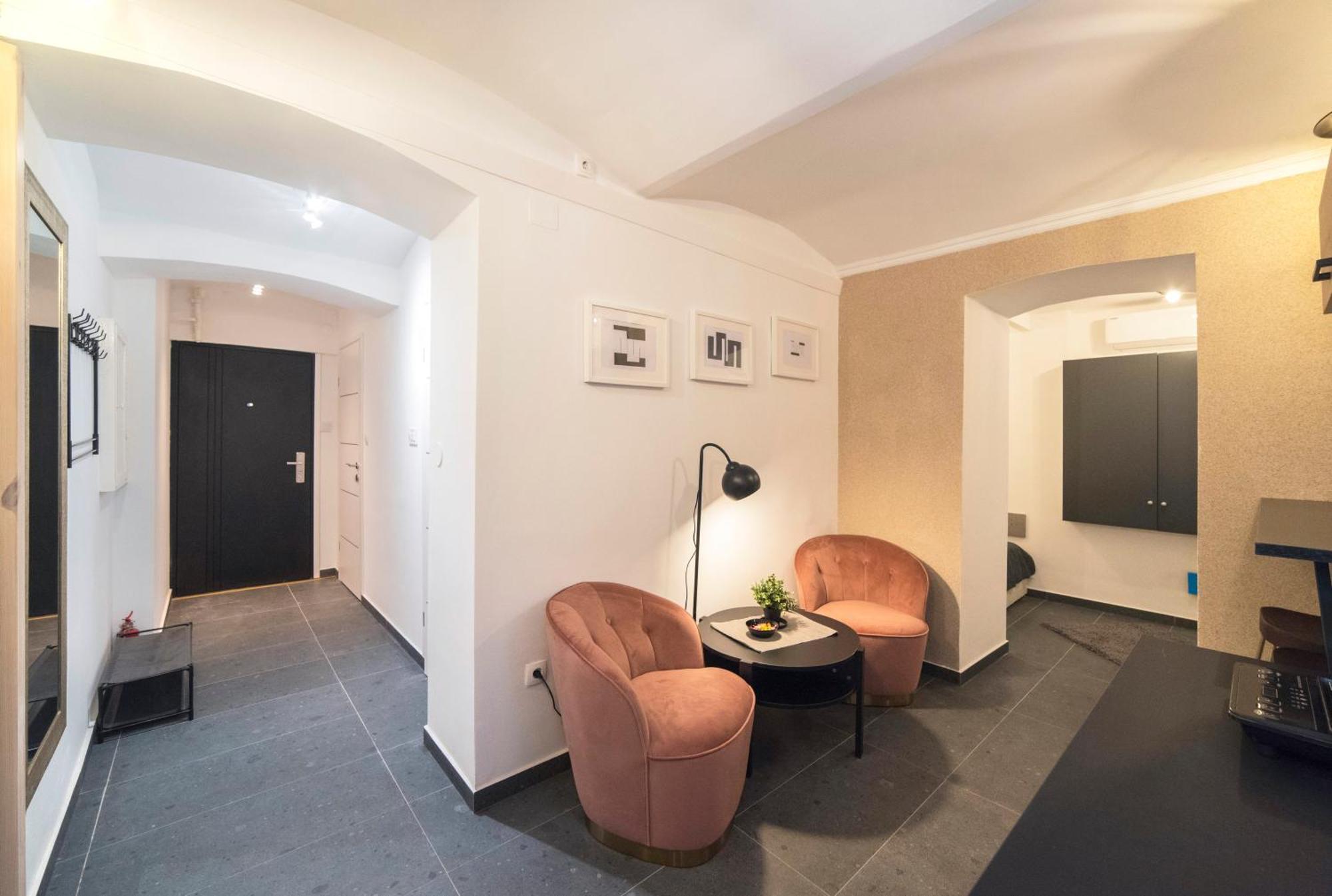 Manuela Varsavska Studio Apartments Zagreb Ngoại thất bức ảnh