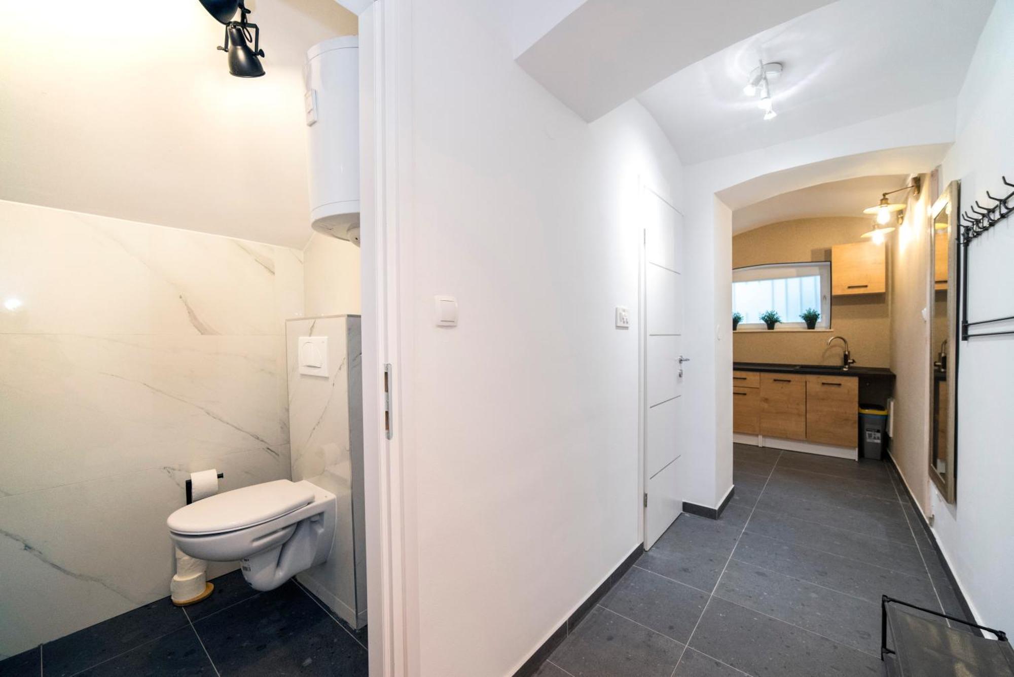 Manuela Varsavska Studio Apartments Zagreb Ngoại thất bức ảnh