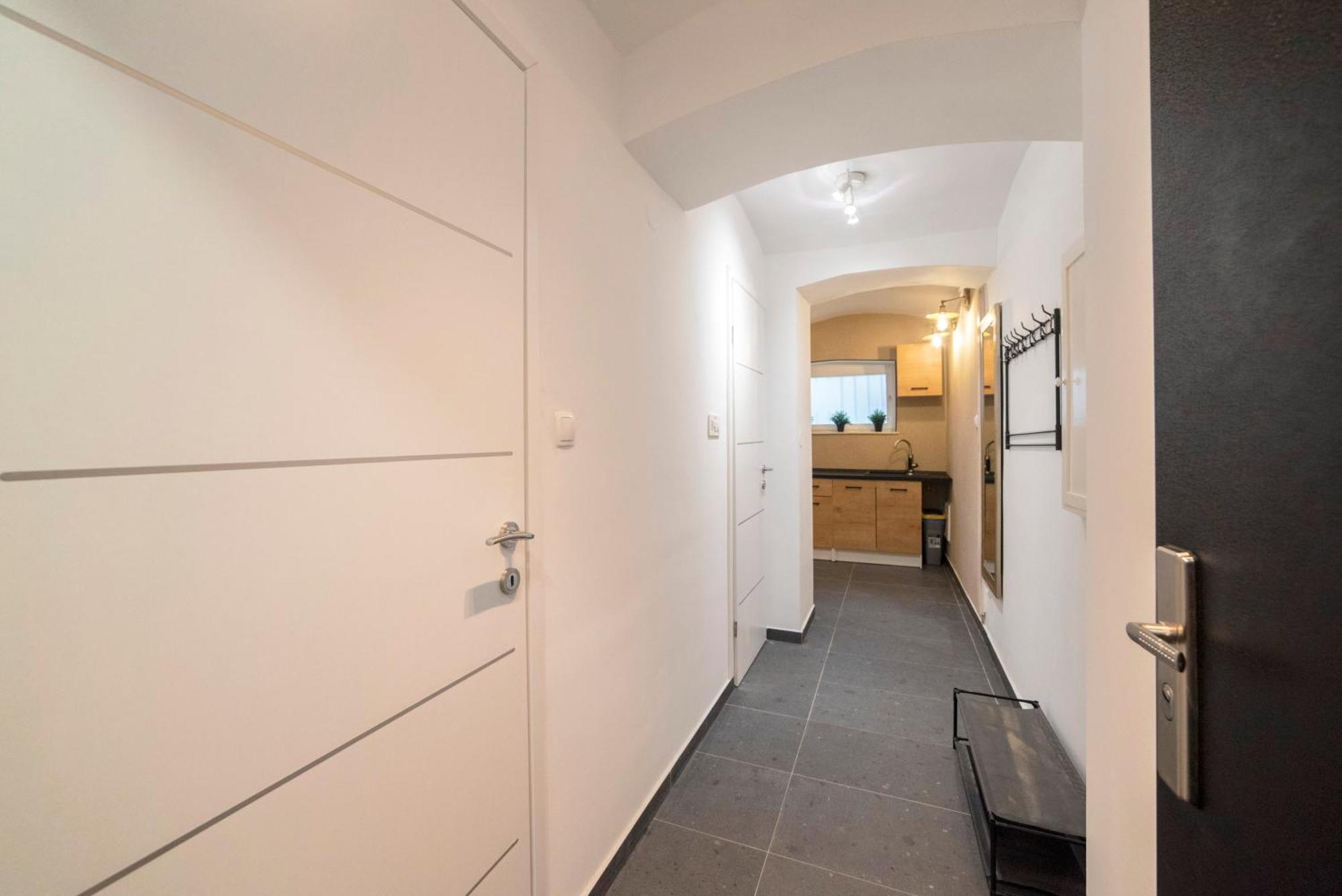 Manuela Varsavska Studio Apartments Zagreb Ngoại thất bức ảnh