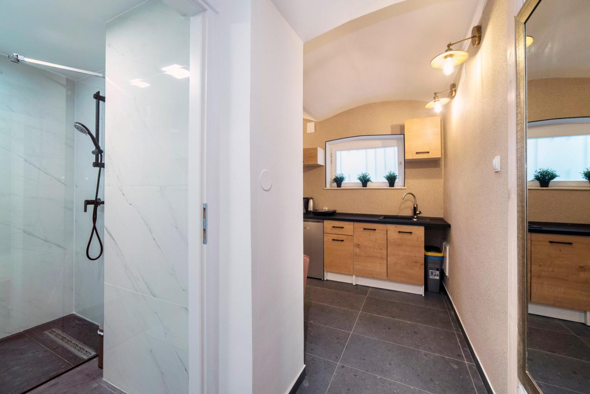 Manuela Varsavska Studio Apartments Zagreb Ngoại thất bức ảnh